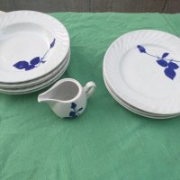 Български порцелан чинии и каничка, снимка 1 - Чинии - 34542134