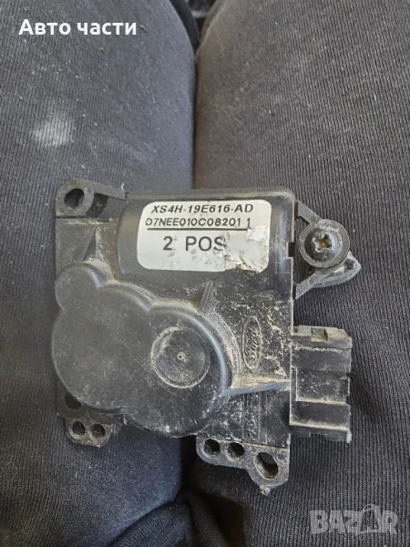 Моторче клапа парно за Ford Focus I Hatchback (10.1998 - 12.2007) 1.8 16V, 115 к.с. XS4H-19E616-AD, снимка 1