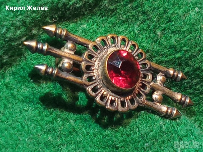 СТАРИННА СКЪПОЦЕННА ПОСРЕБРЕНА АЖУРНА РЕТРО БРОШКА с ЮВЕЛИРНО РЪЧНО ФАСЕТИРАН КАМЪК ГРАНАТ 38599, снимка 1
