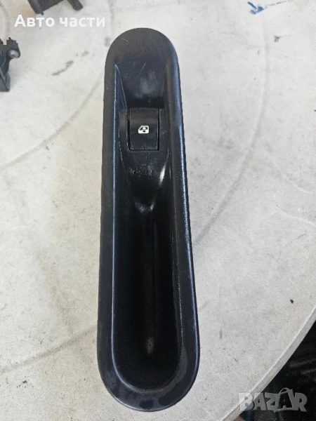 Заден десен бутон стъкло Renault Espace IV 2.0 DCI 173 конски сили 8200327947, снимка 1