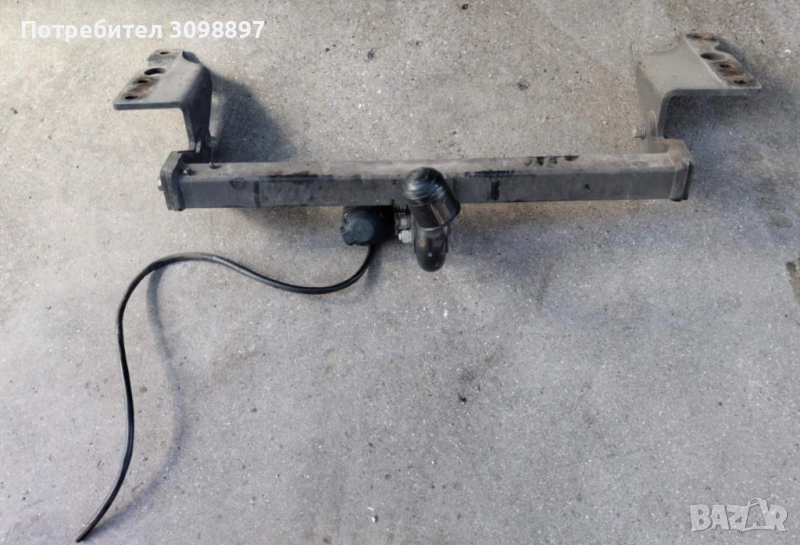 Теглич за Тойота Версо 2008-2017г , снимка 1