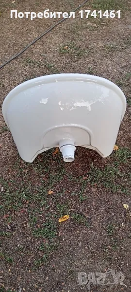 Два броя керамички мивки, снимка 1