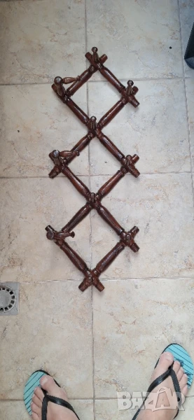 Ретро дървена закачалка , снимка 1