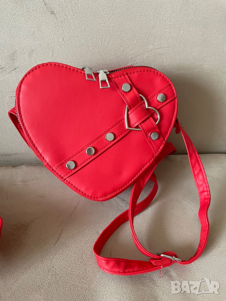 Червена дамска чанта-сърце с дълга дръжка , снимка 1