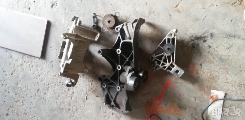 Лапи за двигател Рено Канго 1.4 бензин 2000 година , снимка 1