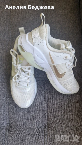 Дамски маратонки Nike, снимка 1