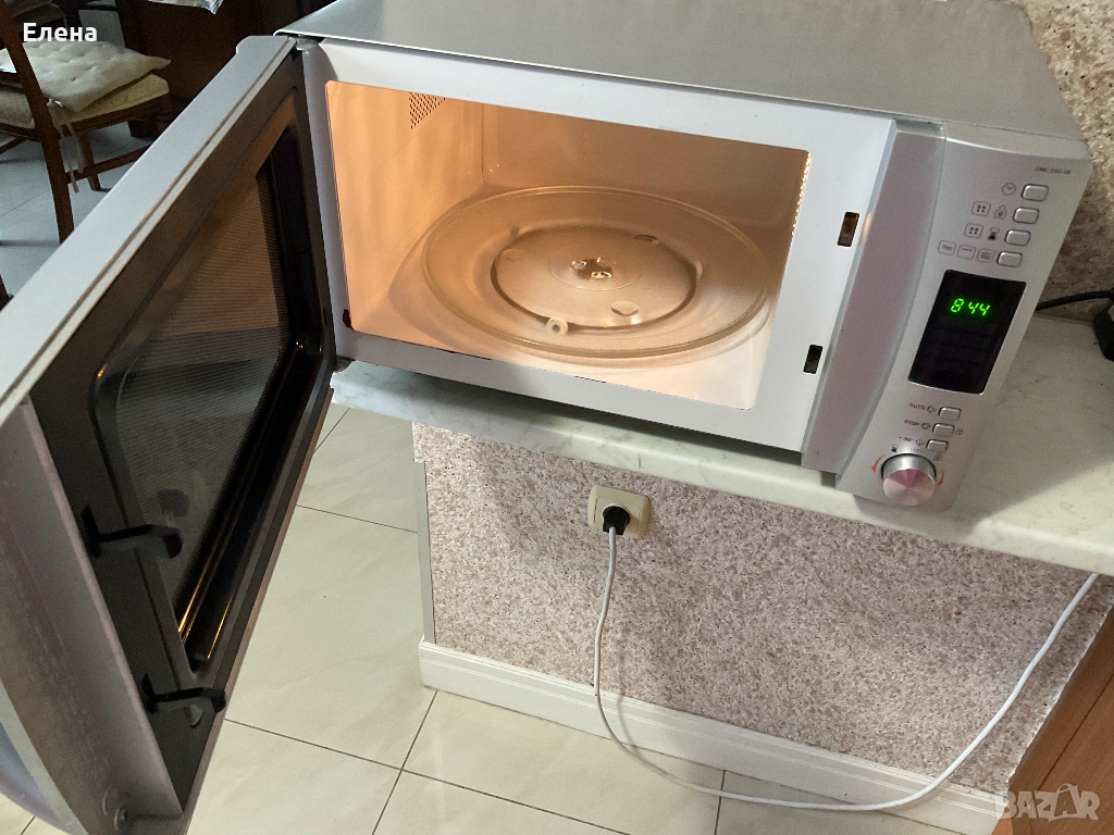 Микровълнова фурна Candy, снимка 1