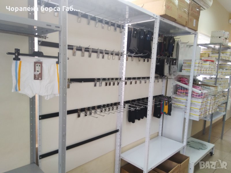 Метален стелаж с куки и 2 полици, снимка 1