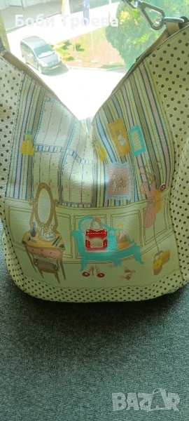 Дамска чанта висококачествена еко кожа в прекрасна цветова комбинация при лицевата част, снимка 1