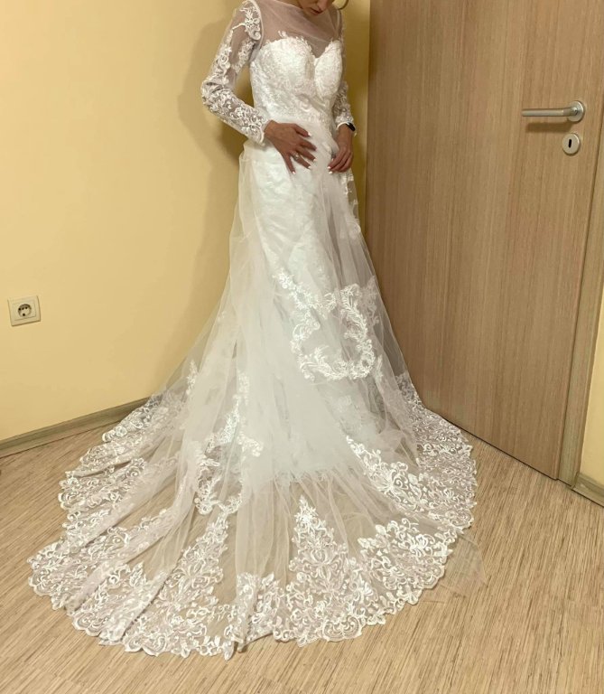 2 в 1 - Сватбена рокля + допълнителен шлейф в Сватбени рокли в гр. Варна -  ID34163466 — Bazar.bg