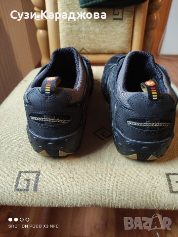 Туристически обувки MERRELL, снимка 2 - Спортни обувки - 53197117