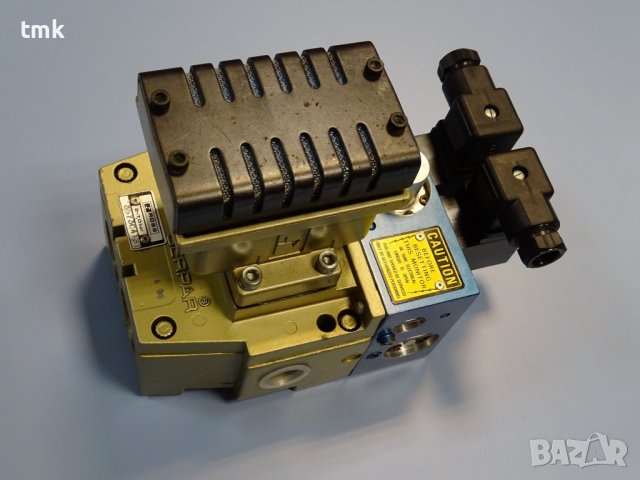 Пневматичен разпределител за преса Ross 3573C4131 solenoid valve, снимка 1 - Резервни части за машини - 39040380