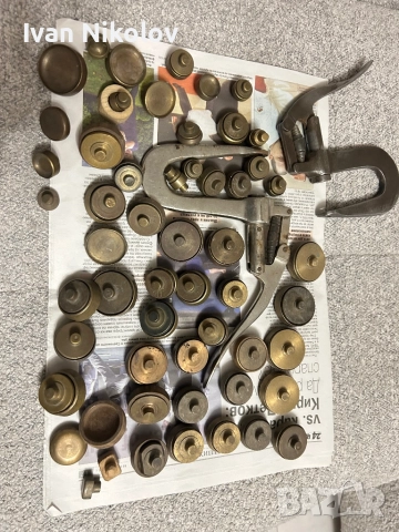 Машини за изработка на стъкла за часовници над 50 комплекта до 42мм!!!