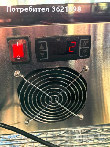 Хладилна витрина 196 литра CW-196