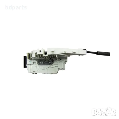 Брава за предна дясна врата, Mercedes-Benz W204, W212, снимка 3 - Части - 56143836