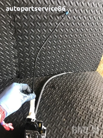 Заключващ механизъм предна лява врата за Mercedes W906 Sprinter (2006-2011) A9067201435, снимка 2 - Части - 53888750