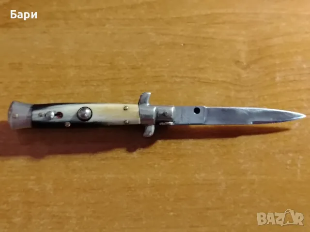 Рядък малък полуавтоматичен сгъваем нож,ножка Coricama, снимка 1