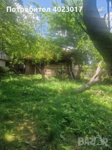 Масивна триетажна вилна къща  в село Ковачевци, област Перник., снимка 8 - Къщи - 50717301