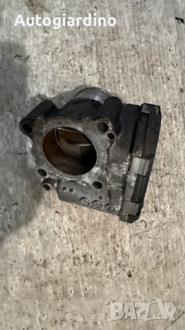 Дроселова Клапа за Renault Megane 2006 - 8200330812 / 200330810 / 0281002681, снимка 2 - Части - 52922853