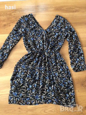 Уникална рокля с паднали рамене