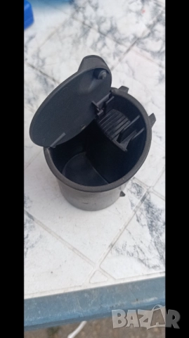 Пепелник за Волво 