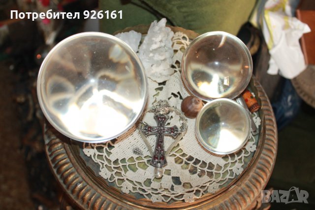 Кристални сфери, снимка 1 - Антикварни и старинни предмети - 38422355