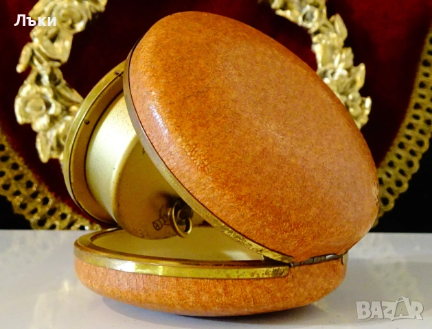 Френски механичен часовник,будилник Jaz,рубини,кожа. , снимка 3 - Антикварни и старинни предмети - 53249622