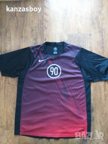 nike total 90 - страхотна мъжка тениска КАТО НОВА, снимка 4 - Тениски - 36460845