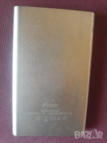 Алуминиев Power bank на Apple 8800mAh, снимка 3 - Външни батерии - 31376133