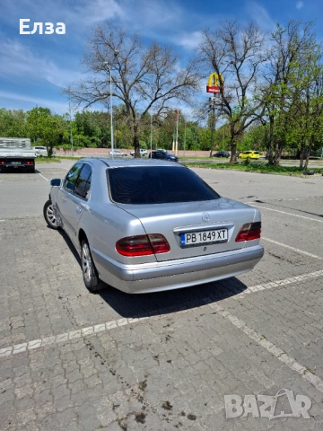 Mercedes-Benz E 220 cdi, снимка 7 - Автомобили и джипове - 54333515