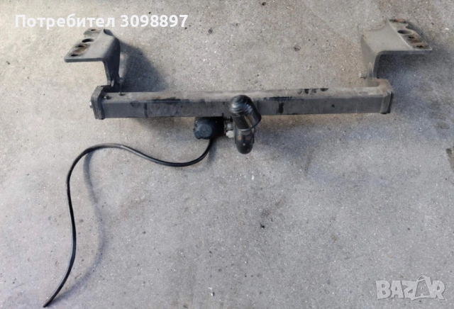 Теглич за Тойота Версо 2008-2017г 