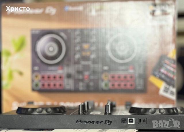 Контролер PIONEER DJ, DDJ-200, Черен, снимка 5 - Ресийвъри, усилватели, смесителни пултове - 52668436