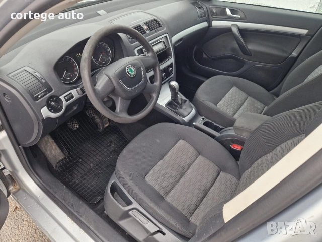 SKODA OCTAVIA 1.9 TDI, снимка 8 - Автомобили и джипове - 52376300