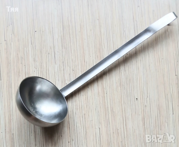 Голям неръждаем черпак 