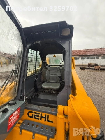 Gehl 5240 мини челен товарач, снимка 7 - Индустриална техника - 52895708