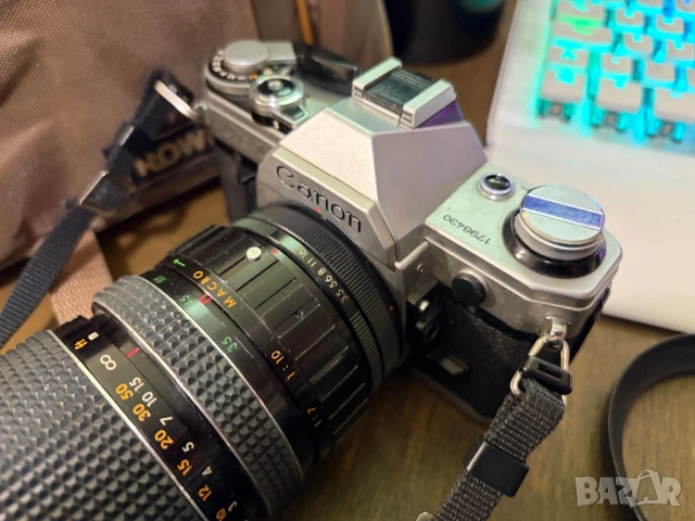Фотоапарат Canon AE-1SLR Japan с два обектива , снимка 2 - Фотоапарати - 54145750