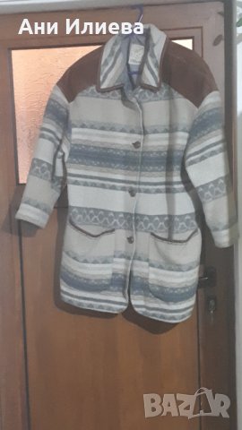 Дамско палто с етно мотиви, снимка 2 - Палта, манта - 31132328