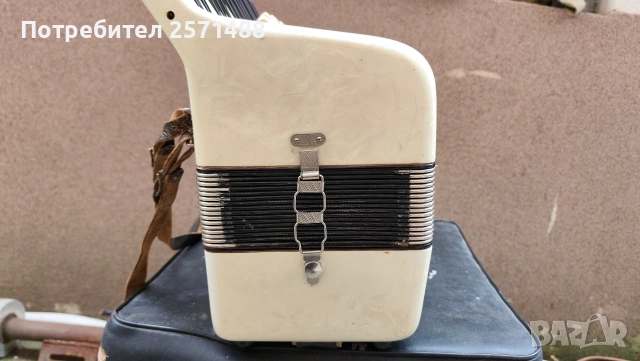 Продавам акордеон weltmaister 60 баса. , снимка 5 - Акордеони - 53960731