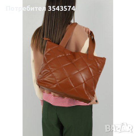 Дамска чанта произведена в Турция цвят черен ,червен ,бял и кафяв 35 х 30 х 3 cm, снимка 2 - Чанти - 44382111