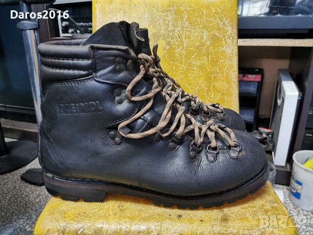 Туристически обувки Meindl 43 номер , снимка 2 - Други - 42492078