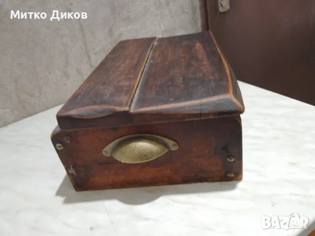 Винтидж дървена масивна кутия около 3 кг с месингови дръжки вечна 36х 22х13 см