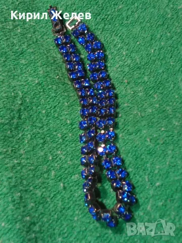 НЕЖНА ПОСРЕБРЕНА ВИНТИДЖ АРТ ГРИВНА с БЛЕСТЯЩИ ФАСЕТИРАНИ СИНИ КРИСТАЛИ 43528, снимка 11 - Гривни - 47034884