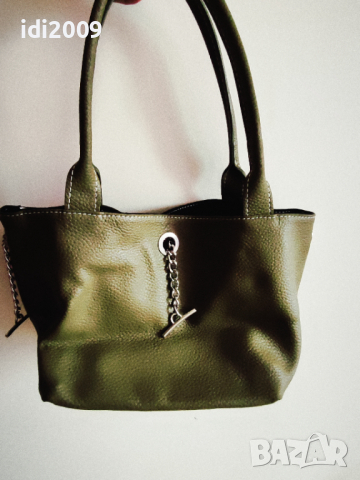 Зелена чанта от естествена кожа, снимка 3 - Чанти - 44567564