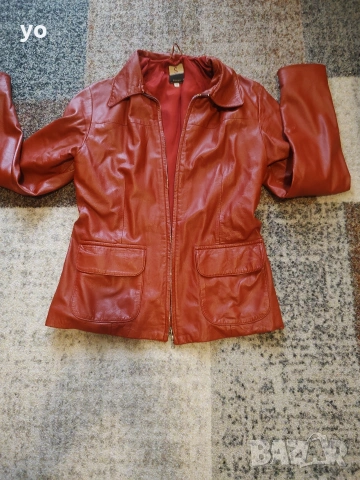 Кожено яке размер С 