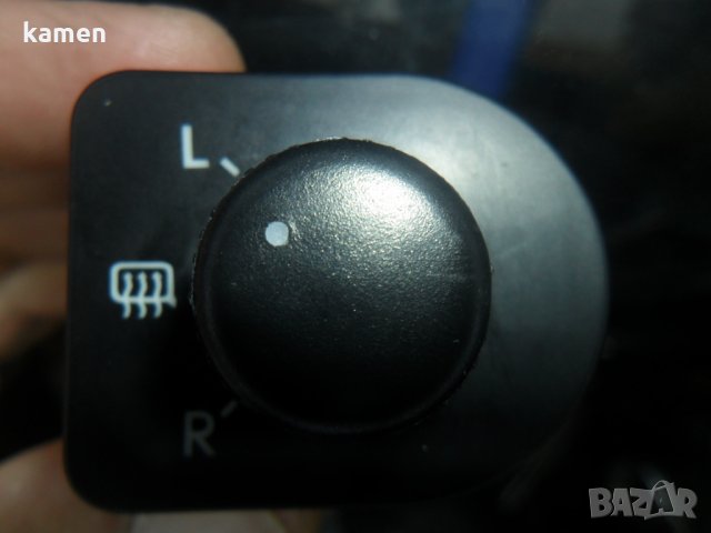 Бутони за ел.огледала на VW Passat Bora Bettle for Jetta MK4 Golf 1998-2006 1J1 959 565 F 1J1959565F, снимка 3 - Части - 29174448