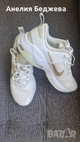 Дамски маратонки Nike, снимка 1