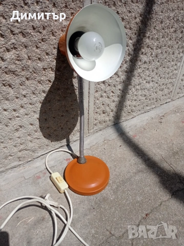 Метална настолна индустриална лампа 