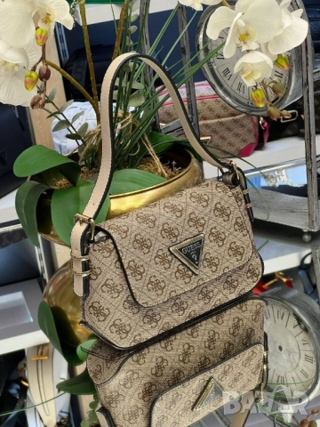чанти guess, снимка 14 - Чанти - 51456178