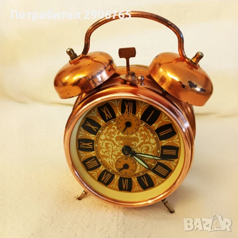 Часовник будилник KIENZLE меден корпус с камбанки работещ