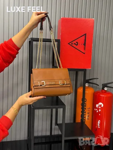 Guess ✨ Дамски Чанти , снимка 3 - Чанти - 56538228